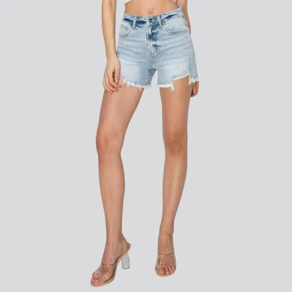 Whiskered women's denim shorts